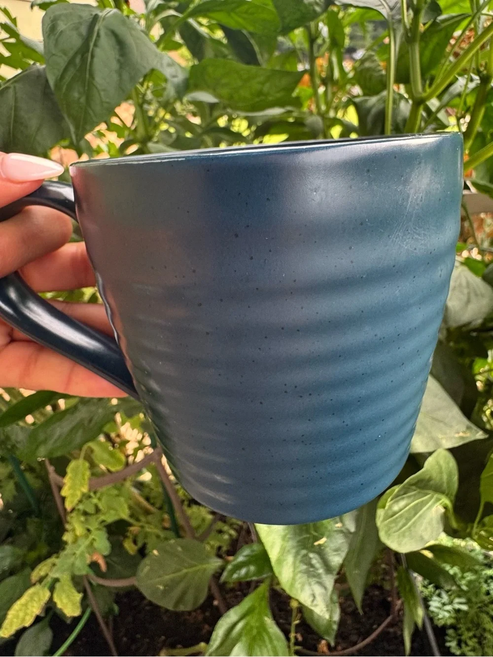 Blue Ceramic Accent Mug - Sleek Everyday Cup
